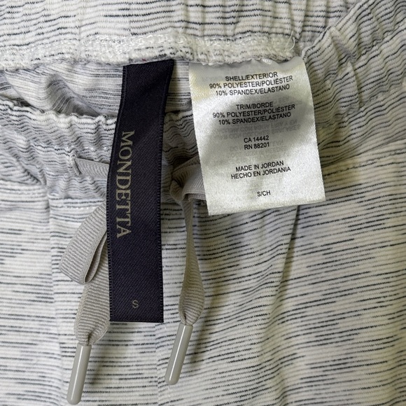 Mondetta Light Gray Athletic Men's Shorts - Picture 2 of 6